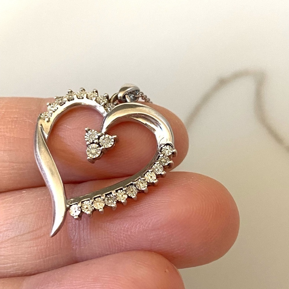 925 Sterling Heart Necklace Pendant with 5 Diamonds Fine Jewelry